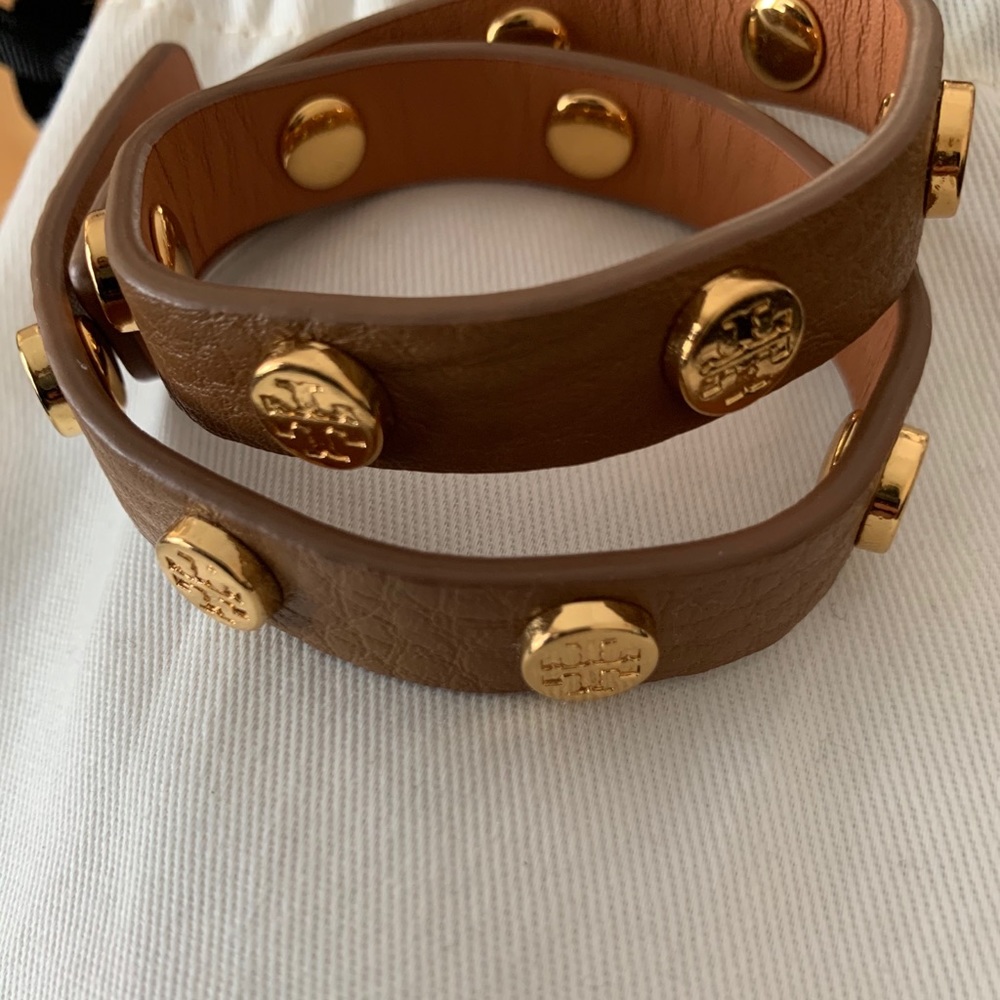 Tory Burch bracelet gold logos